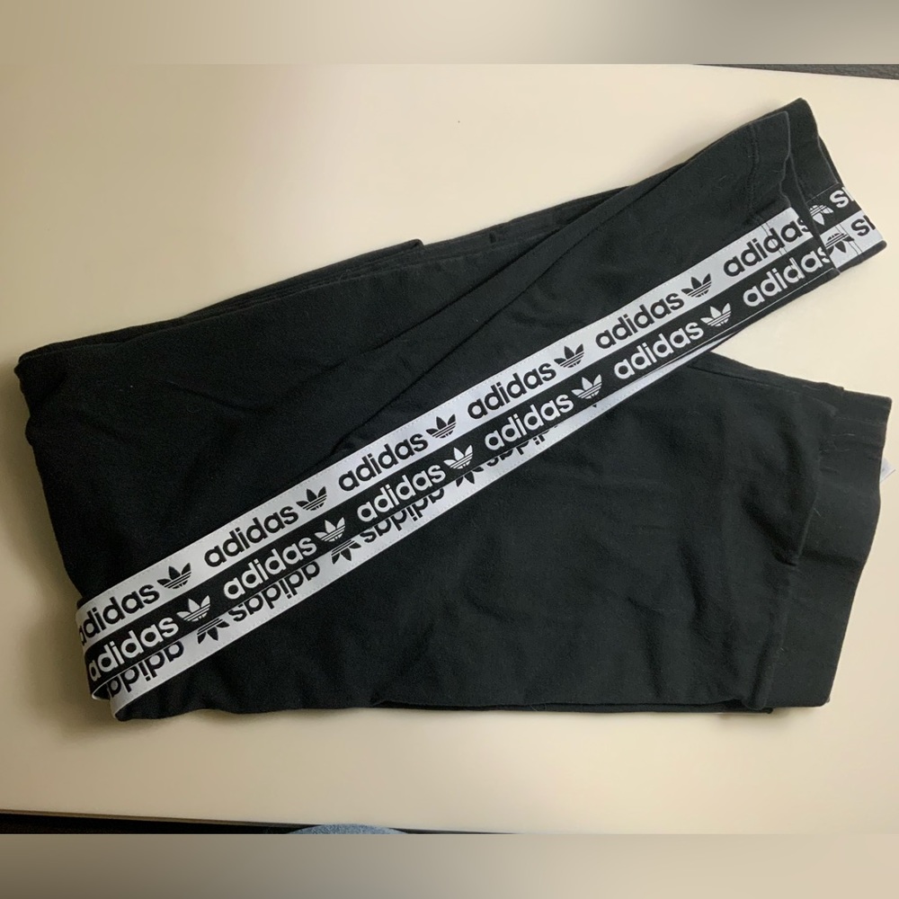 Adidas leggings